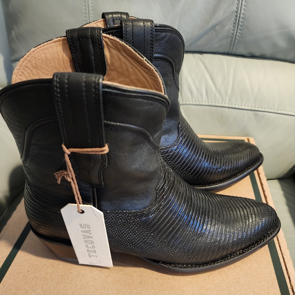 Tecovas The Casey size 8.5b